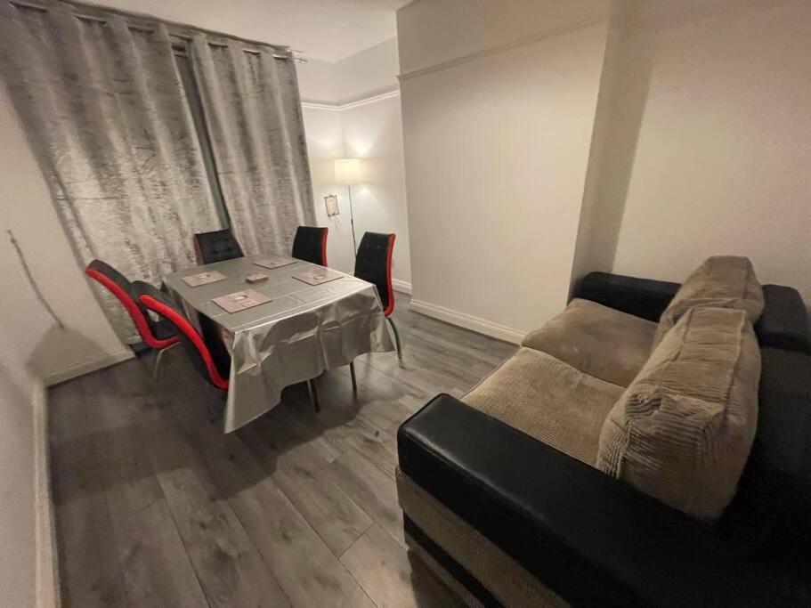 Large Beautiful 3 Bed House In City Of Birmingham Dış mekan fotoğraf